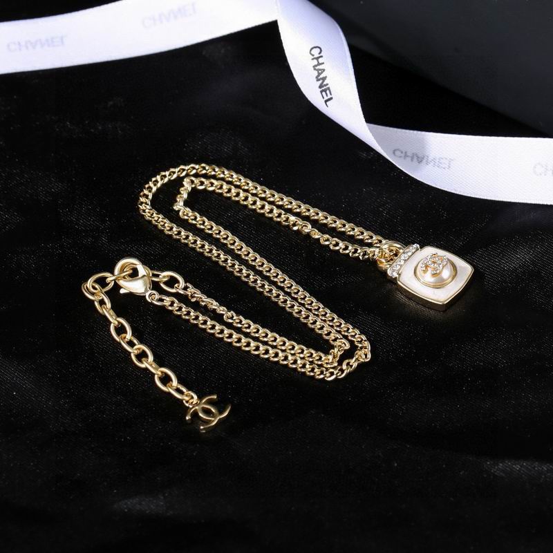 Chanel Necklace 03yxs95